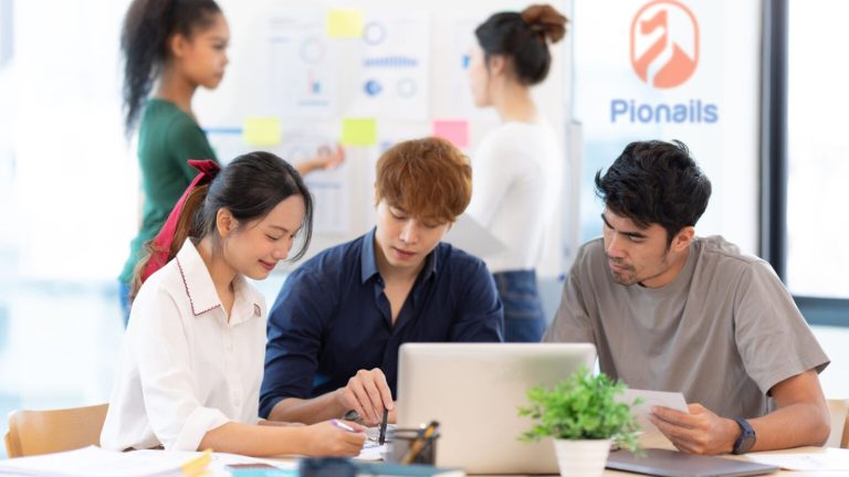 Cách Xây Dựng Chiến Lược Kinh Doanh Nail Đột Phá Năm 2024