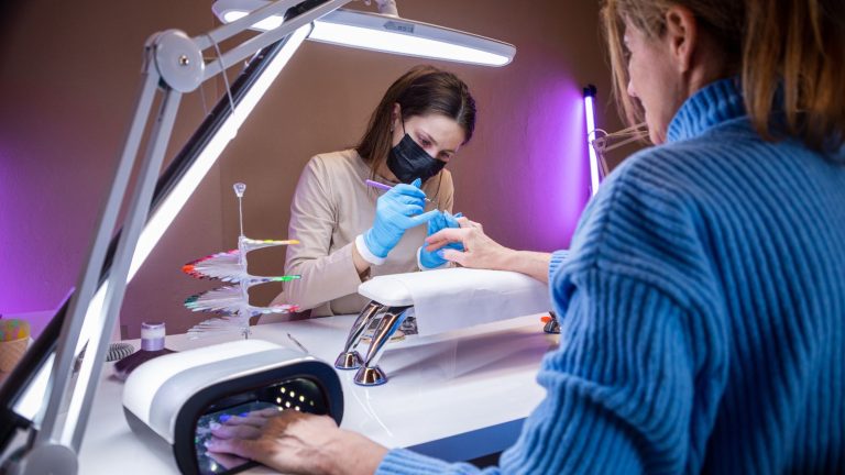 Đầu Tư Vào Nails Supply Hiện Đại: Những Sản Phẩm Đáng Mua