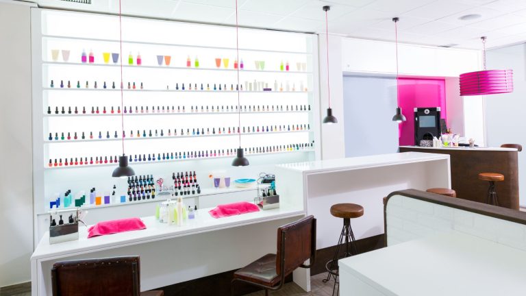 Giao Diện Quản Lý Thợ Nails Trực Quan: Tối Ưu Hóa Công Việc, Tăng Năng Suất