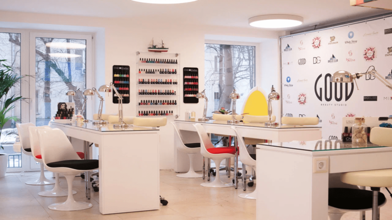 Tăng Năng Suất Với Phần Mềm Quản Lý Dữ Liệu Khách Hàng Tiệm Nails Tiện Lợi