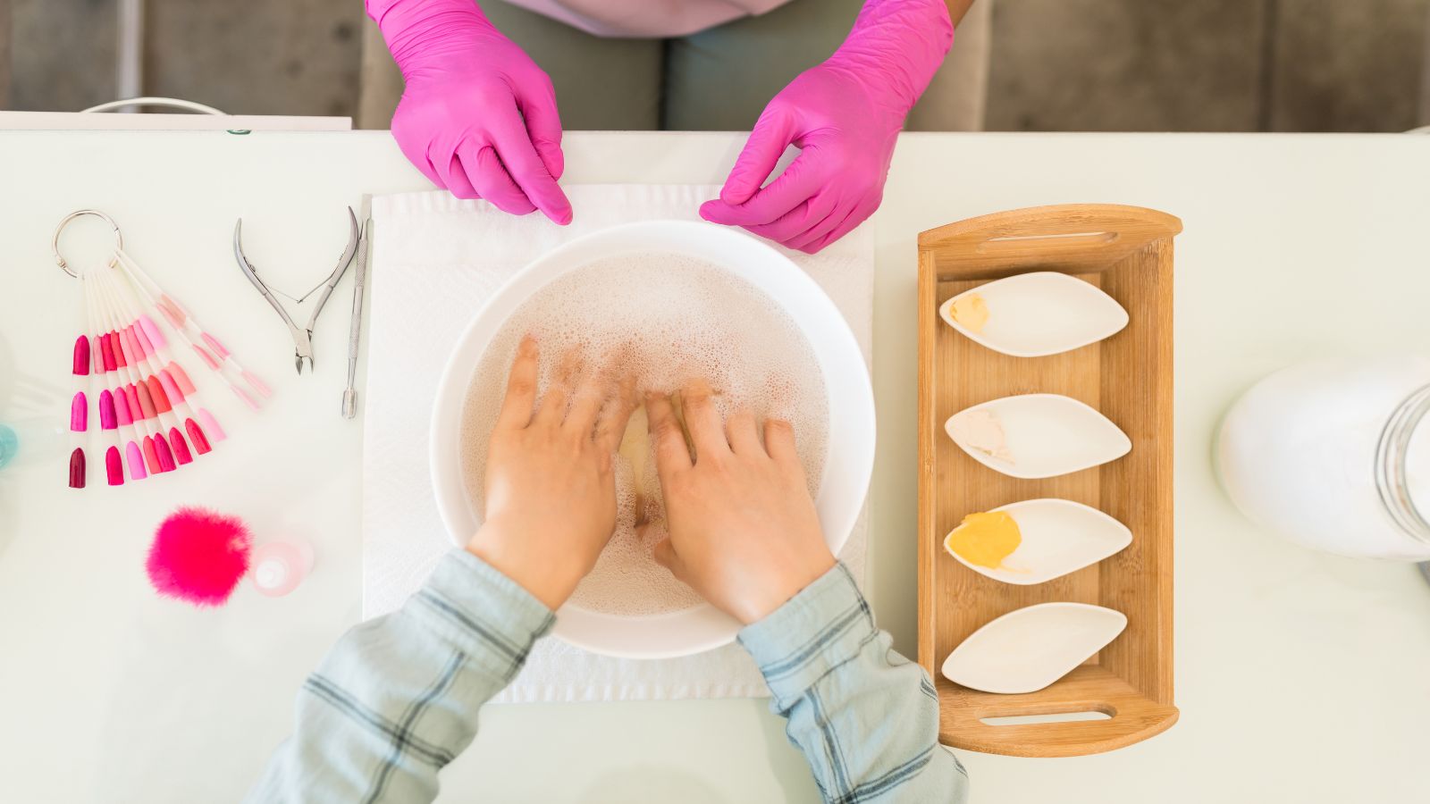 Nếu tiệm của bạn có phong cách hiện đại nhưng tên lại gợi cảm giác truyền thống, điều này có thể tạo ra sự bất hợp lý và không thu hút đúng đối tượng khách hàng.