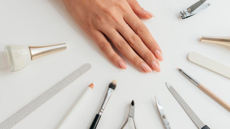 Dụng Cụ Nails Tốt Nhất Để Tạo Nên Sự Khác Biệt Cho Tiệm Nails Của Bạn