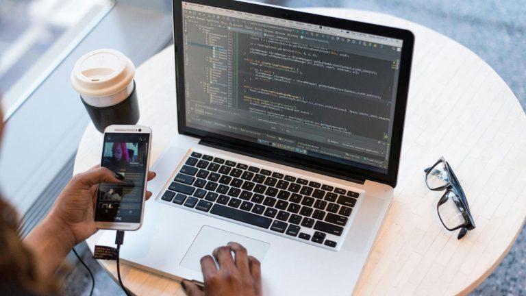 Phần Mềm Quản Lý Lịch Làm Việc: Giải Pháp Cho Salon Nail